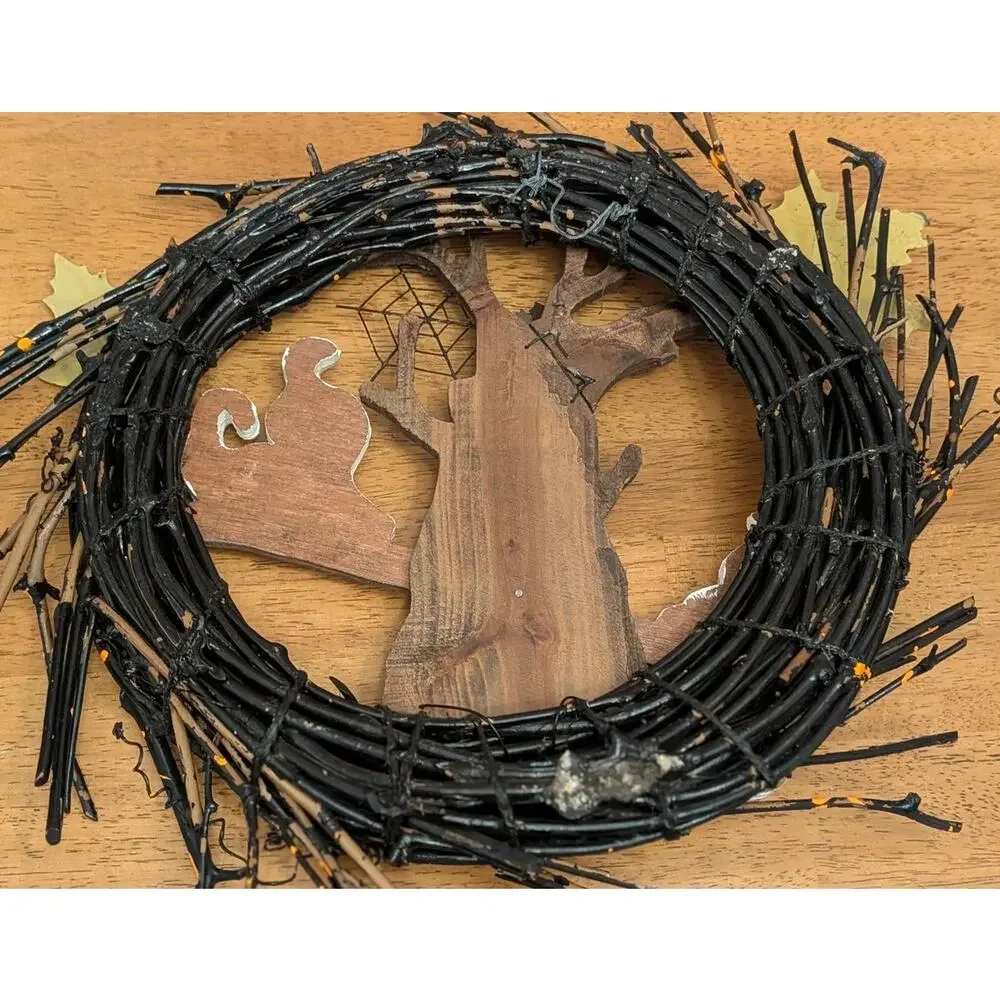 Halloween/Fall Wooden Wreath Ghosts and Pumpkins